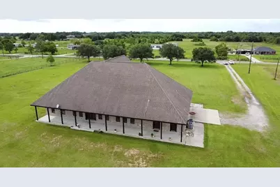13979 Shellhammer Road, Winnie, TX 77665 - Photo 6