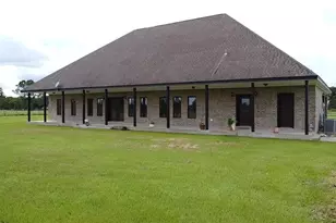 13979 Shellhammer Rd, Winnie, TX 77665 - Photo 46