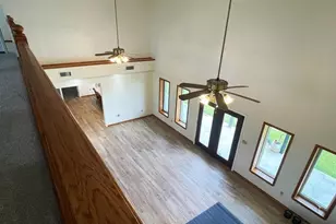 13979 Shellhammer Rd, Winnie, TX 77665 - Photo 34