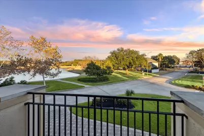 1902 Emerald Cove, Houston, TX 77077 - Photo 32