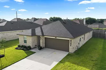 9907 Palm Royal Drive, Baytown, TX 77521 - Photo 2