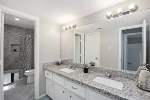 9728 Debbie Ln, Houston, TX 77038 - Photo 18