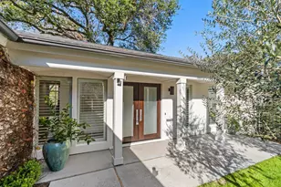 7702 Woodway Dr, Houston, TX 77063 - Photo 2