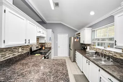 17702 Poppy Trails Lane, Houston, TX 77084 - Photo 16