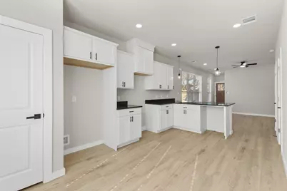 1105 East Main Street, Brenham, TX 77833 - Photo 8