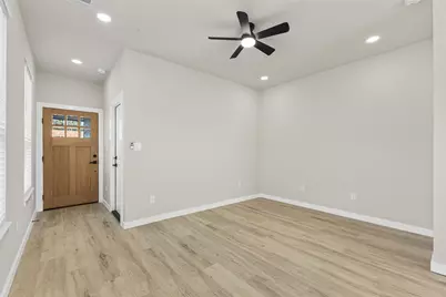 1105 East Main Street, Brenham, TX 77833 - Photo 4