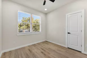 1105 E Main St, Brenham, TX 77833 - Photo 30