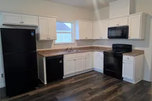 6311 White Oak Dr, Hitchcock, TX 77563 - Photo 6