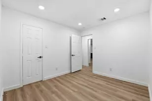 6718 Deer Ridge Ln, Houston, TX 77086 - Photo 16