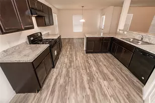 9615 Schouten Dr, Houston, TX 77044 - Photo 2