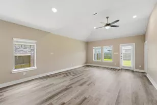 10546 Preserve Wy, Conroe, TX 77385 - Photo 10