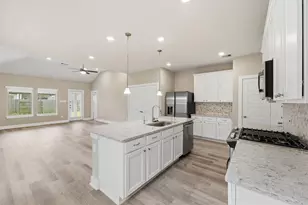 10546 Preserve Wy, Conroe, TX 77385 - Photo 6