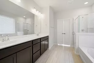 7938 Jade Crst Dr, Angleton, TX 77515 - Photo 22