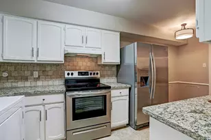 357 N Post Oak Ln, Houston, TX 77024 - Photo 4