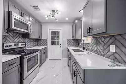 9710 Willow Wood Lane, Houston, TX 77086 - Photo 10