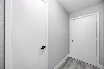 9710 Willow Wood Lane, Houston, TX 77086 - Photo 4