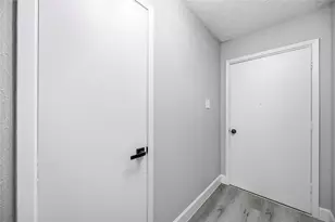 9710 Willow Wood Ln, Houston, TX 77086 - Photo 4