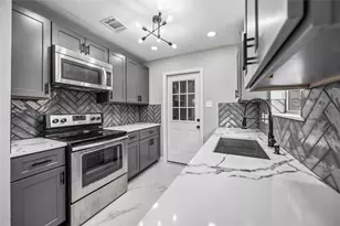 9710 Willow Wood Ln, Houston, TX 77086 - Photo 4