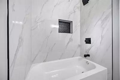 9710 Willow Wood Lane, Houston, TX 77086 - Photo 20
