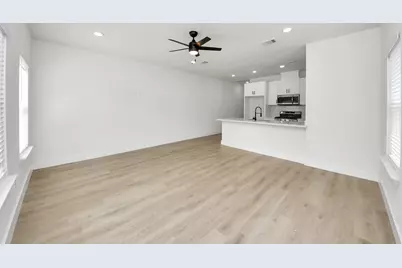 1314 W Willis Street, Alvin, TX 77511 - Photo 22