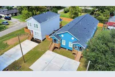 1314 W Willis Street, Alvin, TX 77511 - Photo 46