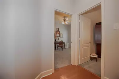 2402 Clippers Square, Nassau Bay, TX 77058 - Photo 18