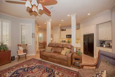 2402 Clippers Square, Nassau Bay, TX 77058 - Photo 6