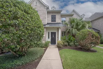 2402 Clippers Square, Nassau Bay, TX 77058 - Photo 2