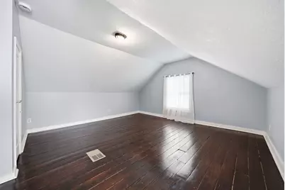 2914 Avenue L, Galveston, TX 77550 - Photo 12