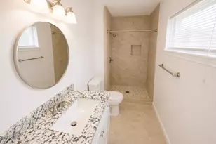 12318 Braewick Dr, Houston, TX 77035 - Photo 22