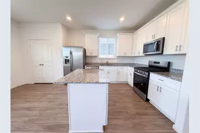 25635 Balsamroot Drive, Magnolia, TX 77355 - Photo 2