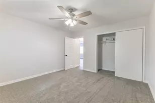 1309 W Lang St, Alvin, TX 77511 - Photo 18
