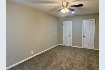 6743 Crestmont Street, Houston, TX 77033 - Photo 8