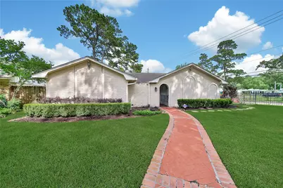 4902 Dunsmere Street, Houston, TX 77018 - Photo 1