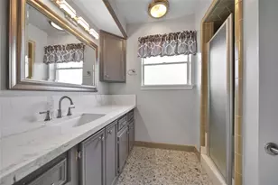 4902 Dunsmere St, Houston, TX 77018 - Photo 24
