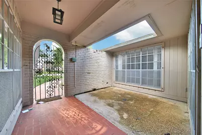 4902 Dunsmere Street, Houston, TX 77018 - Photo 2