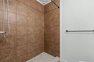 5311 Perry Ave, Galveston, TX 77551 - Photo 20