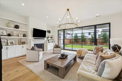 1315 Gardenia Drive, Houston, TX 77018 - Photo 4