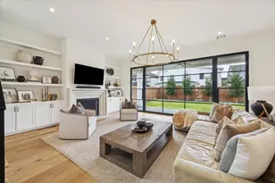 1315 Gardenia Dr, Houston, TX 77018 - Photo 4