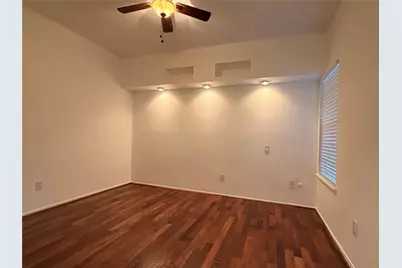 2011 Spenwick Drive #717, Houston, TX 77055 - Photo 2