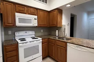 2011 Spenwick Dr, Houston, TX 77055 - Photo 8