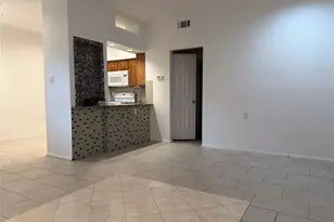 2011 Spenwick Dr, Houston, TX 77055 - Photo 6