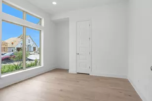 18011 Serene Hvn St, Houston, TX 77598 - Photo 2