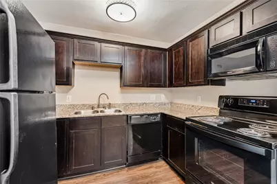 427 W 16th Street #2, Houston, TX 77008 - Photo 2