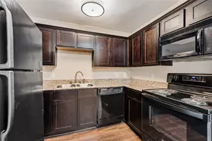 427 W 16th St, Houston, TX 77008 - Photo 2