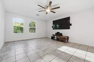 15082 Arrowhead Loop E, Willis, TX 77378 - Photo 8