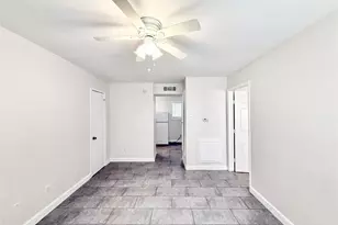 1141 N Durham Dr, Houston, TX 77008 - Photo 4