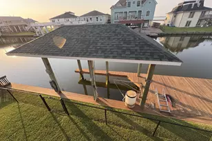 1255 Sailfish St, Bayou Vista, TX 77563 - Photo 4