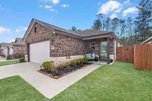 9553 Last Maples Trl, Conroe, TX 77303 - Photo 2