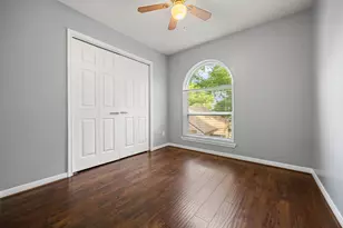 9630 Top Gallant Ct, Houston, TX 77065 - Photo 16